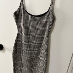 Windsor dress medium